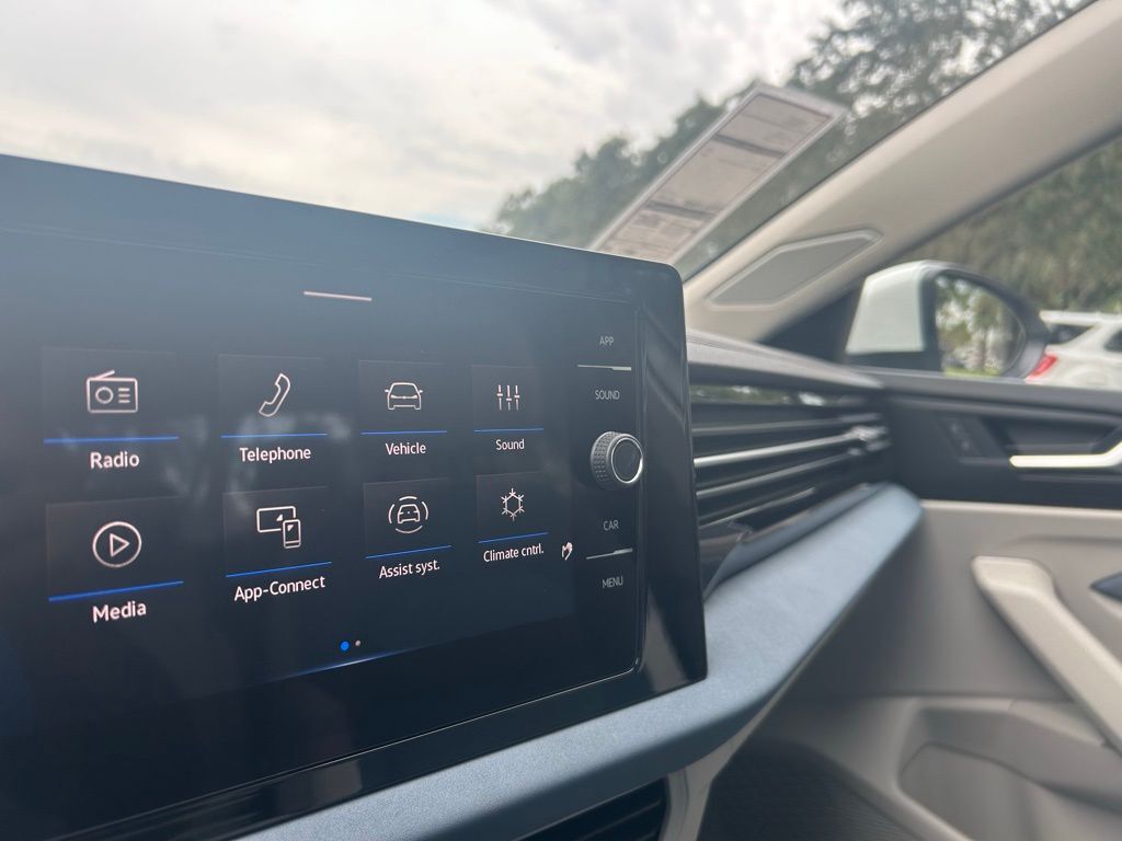 2025 Volkswagen Jetta 1.5T SE Tampa FL