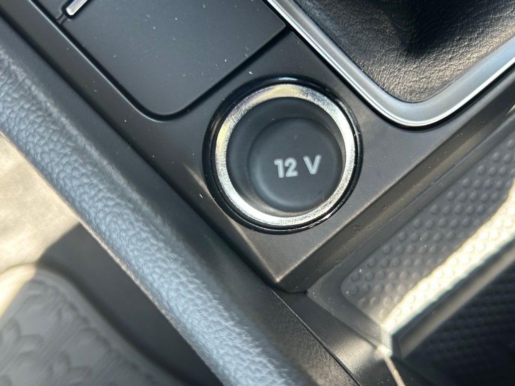 2025 Volkswagen Jetta 1.5T SE Tampa FL