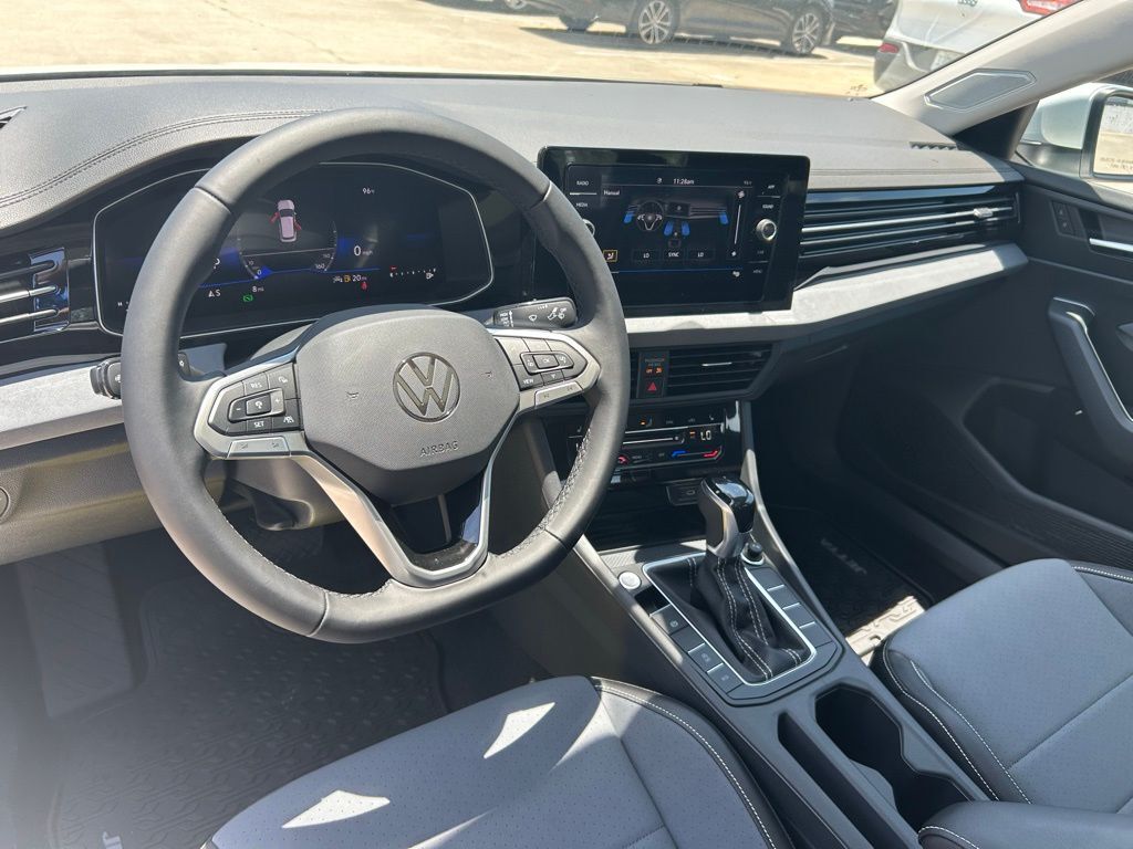 2025 Volkswagen Jetta 1.5T SE Tampa FL