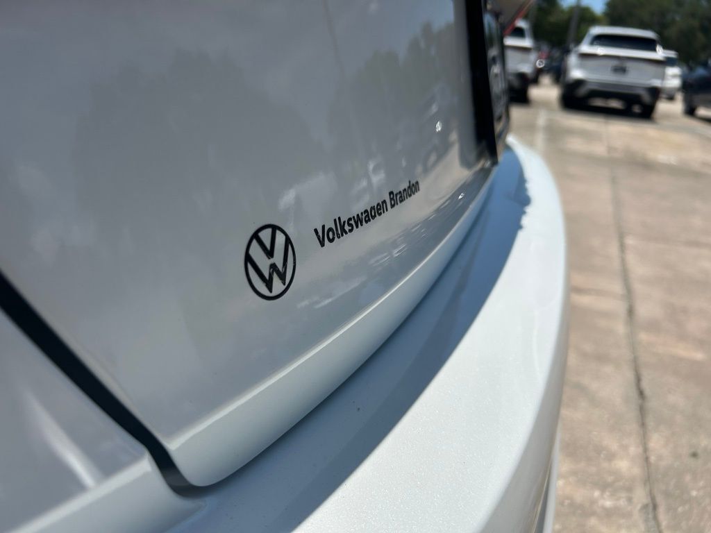 2025 Volkswagen Jetta 1.5T SE Tampa FL