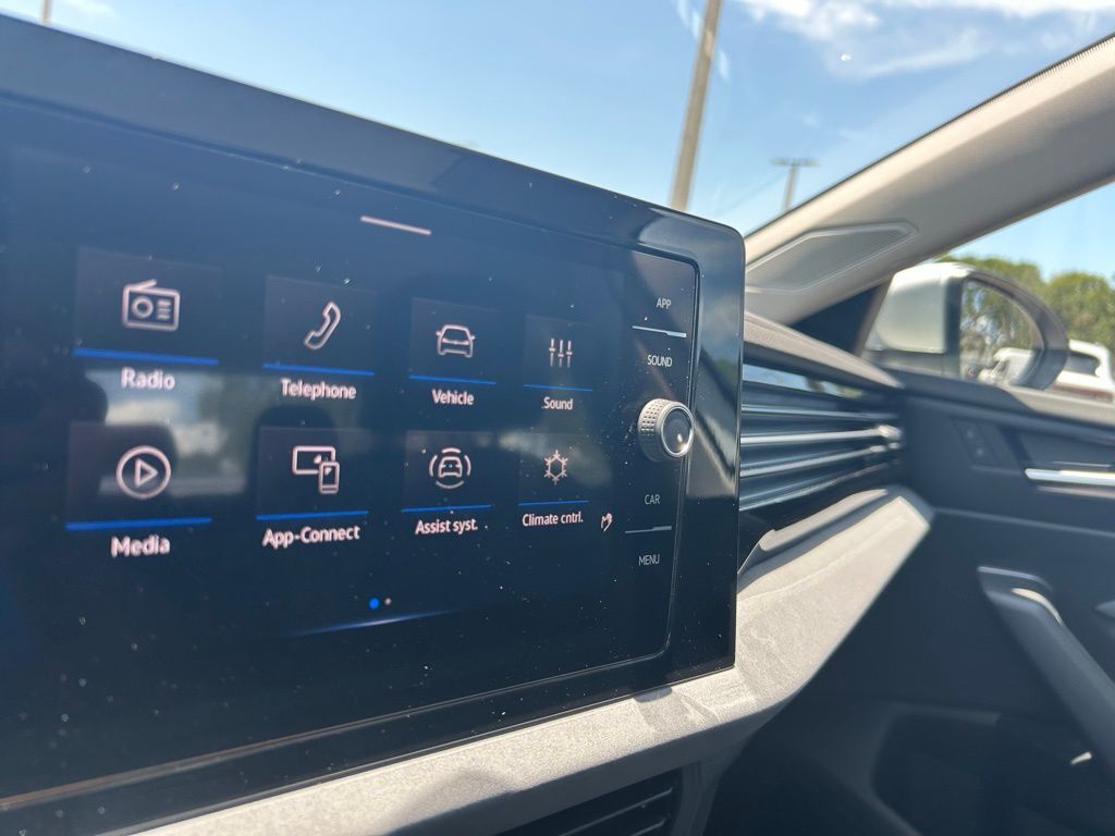 2025 Volkswagen Jetta 1.5T SE Tampa FL