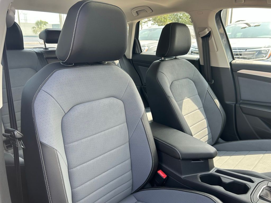 2025 Volkswagen Jetta 1.5T SE Tampa FL