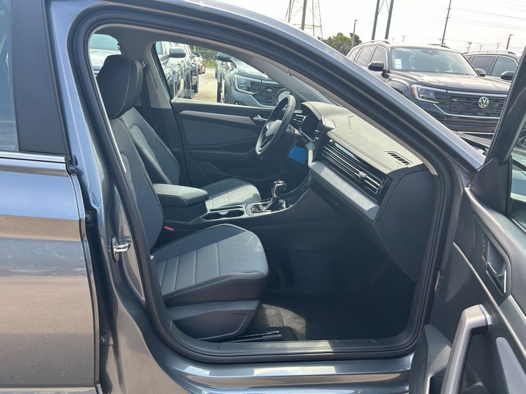 2025 Volkswagen Jetta 1.5T SE Tampa FL
