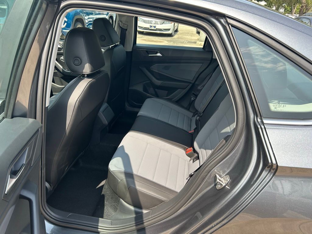 2025 Volkswagen Jetta 1.5T SE Tampa FL