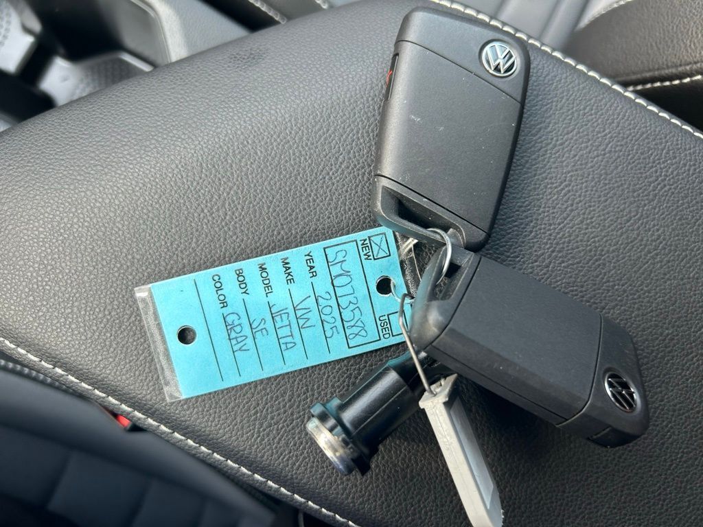 2025 Volkswagen Jetta 1.5T SE Tampa FL