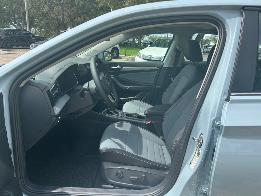 2025 Volkswagen Jetta 1.5T SE Tampa FL