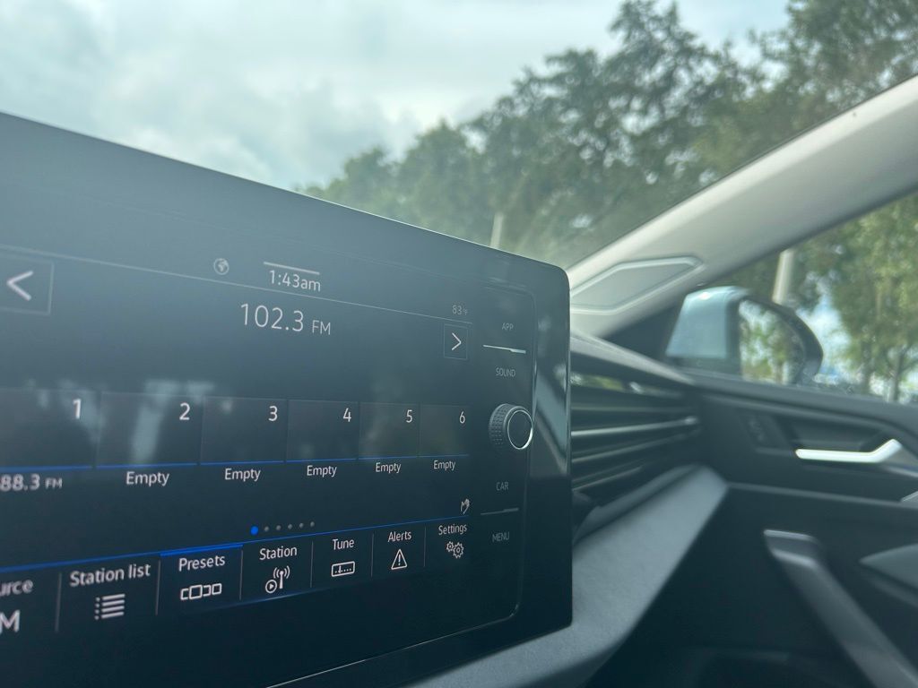 2025 Volkswagen Jetta 1.5T SE Tampa FL