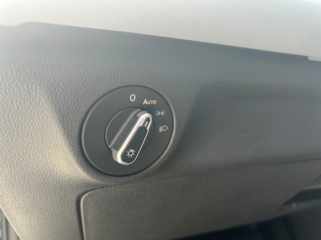 2025 Volkswagen Jetta 1.5T SE Tampa FL