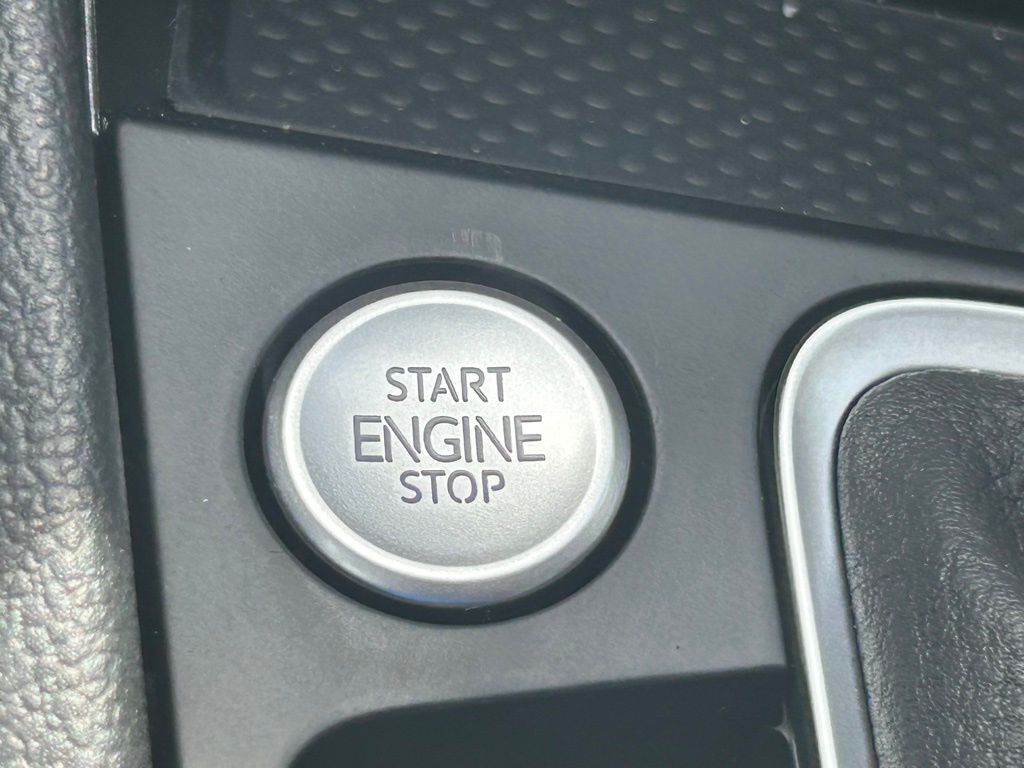 2025 Volkswagen Jetta 1.5T SE Tampa FL