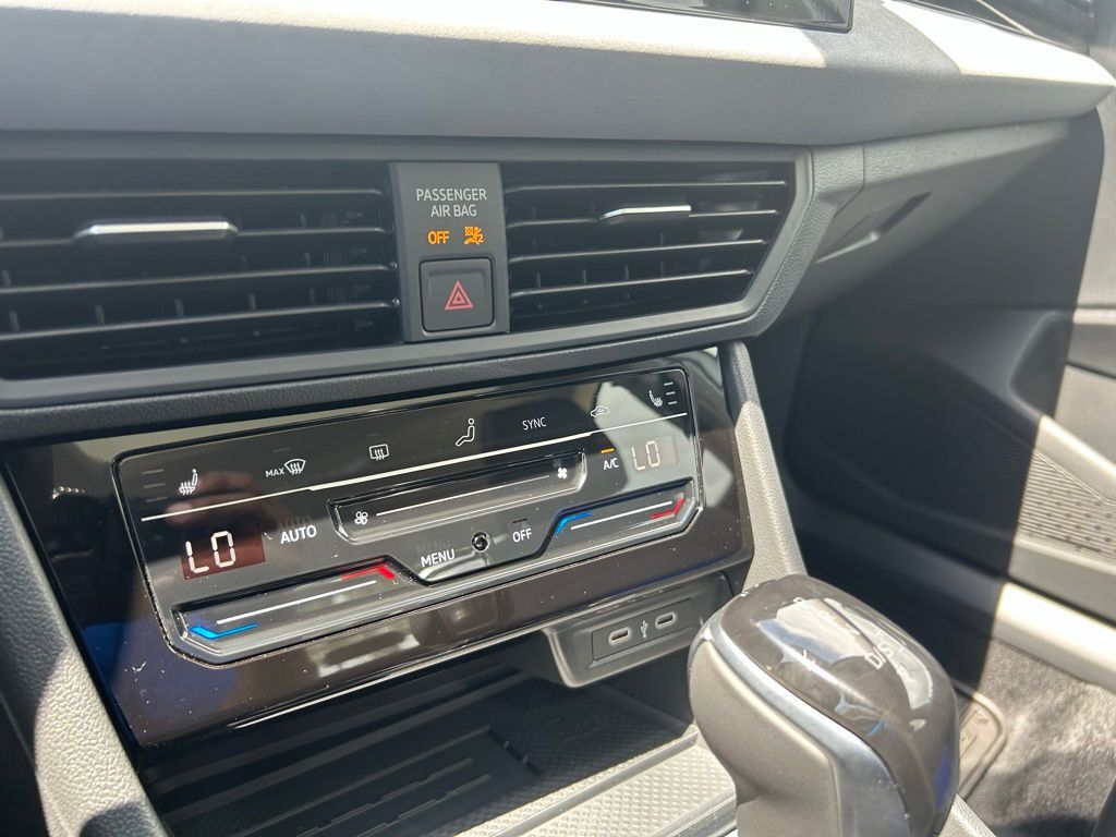 2025 Volkswagen Jetta 1.5T SE Tampa FL