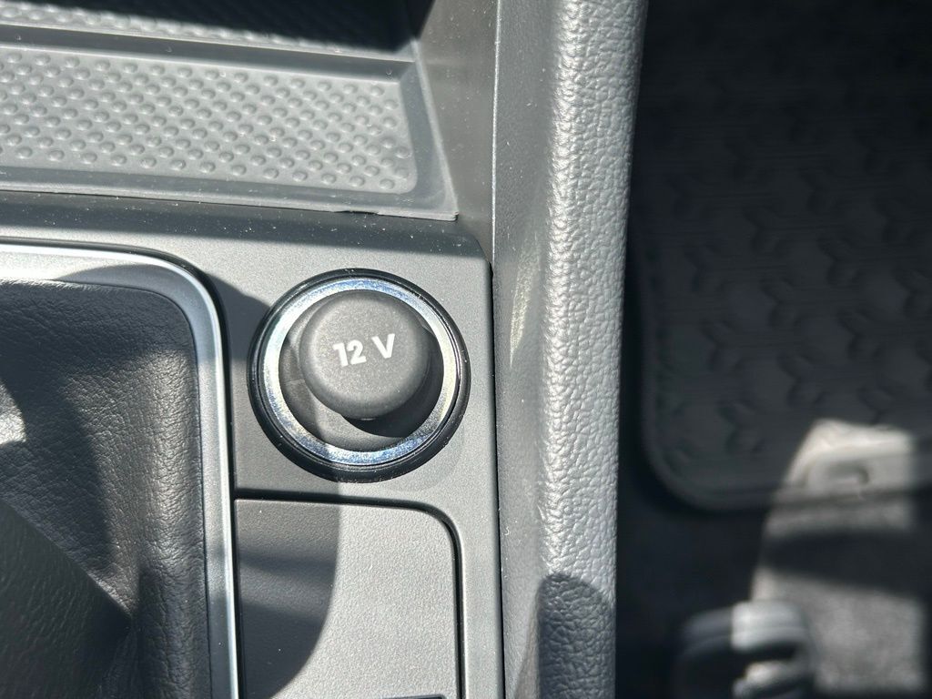 2025 Volkswagen Jetta 1.5T SE Tampa FL