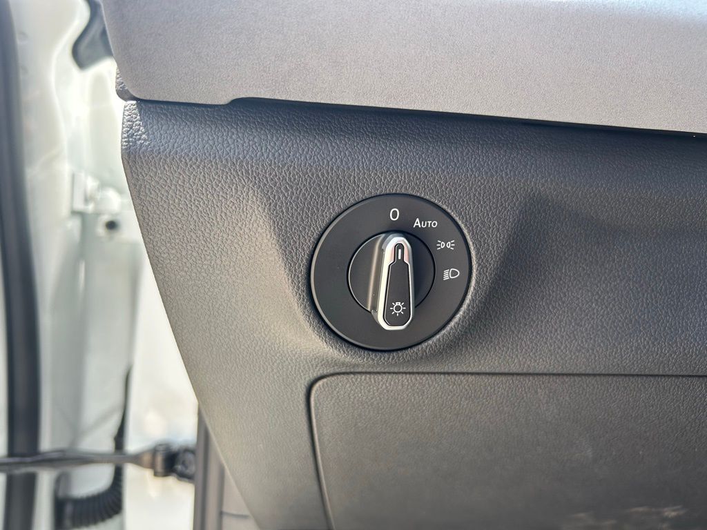 2025 Volkswagen Jetta 1.5T SE Tampa FL