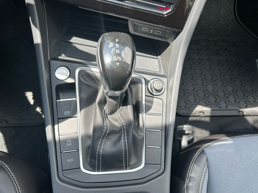 2025 Volkswagen Jetta 1.5T SE Tampa FL