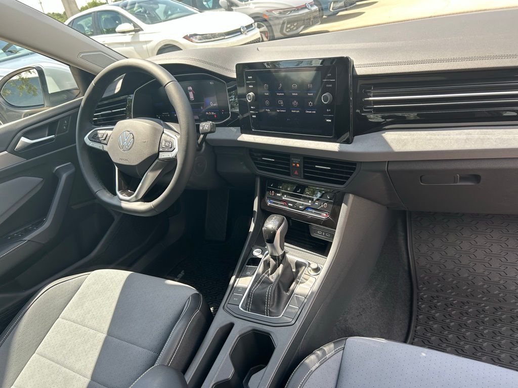 2025 Volkswagen Jetta 1.5T SE Tampa FL