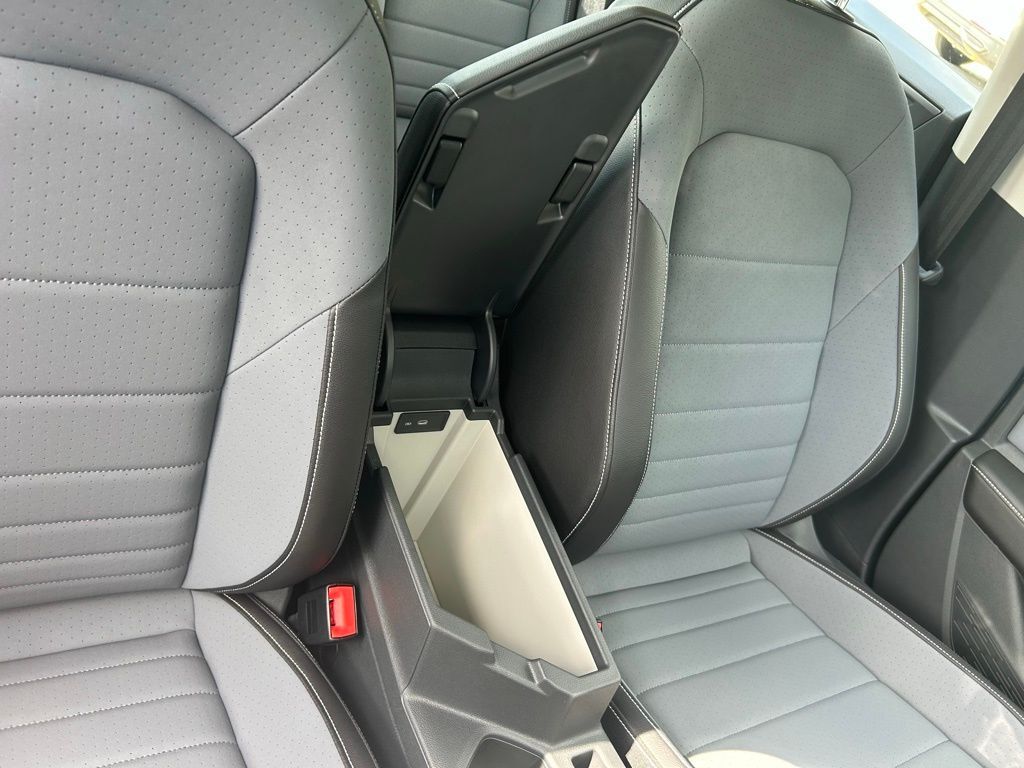 2025 Volkswagen Jetta 1.5T SE Tampa FL