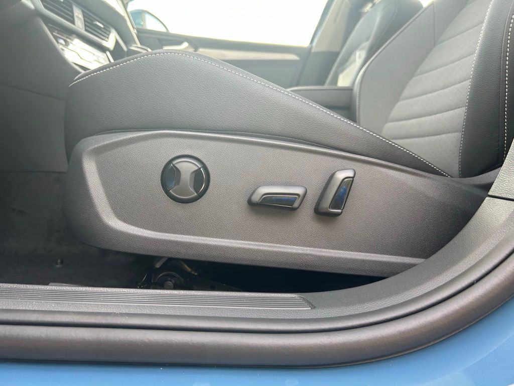 2025 Volkswagen Jetta 1.5T SE Tampa FL
