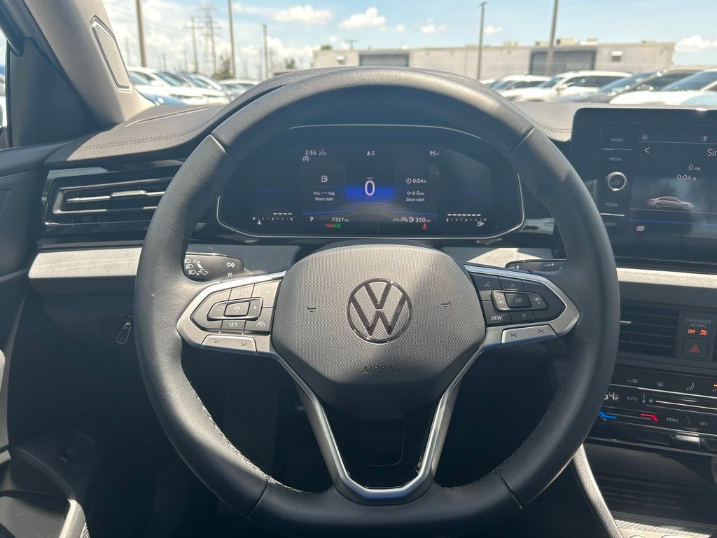 2025 Volkswagen Jetta 1.5T SE Tampa FL