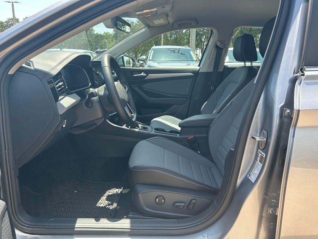 2025 Volkswagen Jetta 1.5T SE Tampa FL