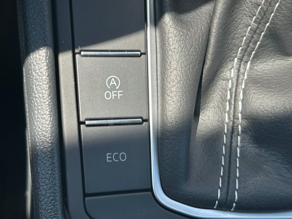 2025 Volkswagen Jetta 1.5T SE Tampa FL