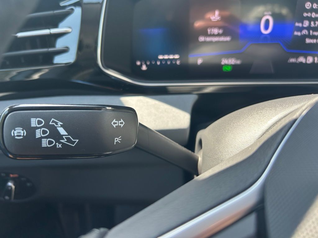 2025 Volkswagen Jetta 1.5T SE Tampa FL