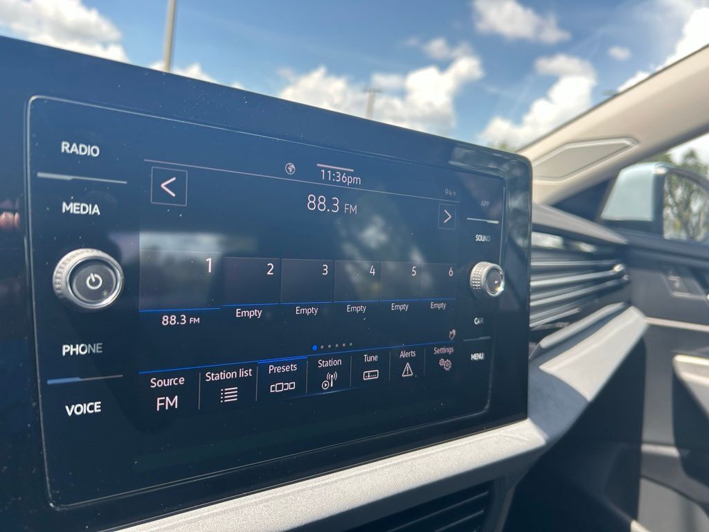 2025 Volkswagen Jetta 1.5T SE Tampa FL