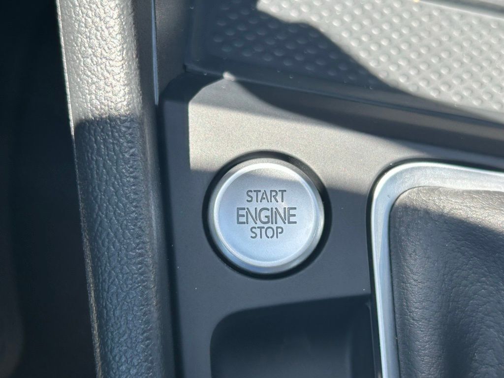 2025 Volkswagen Jetta 1.5T SE Tampa FL