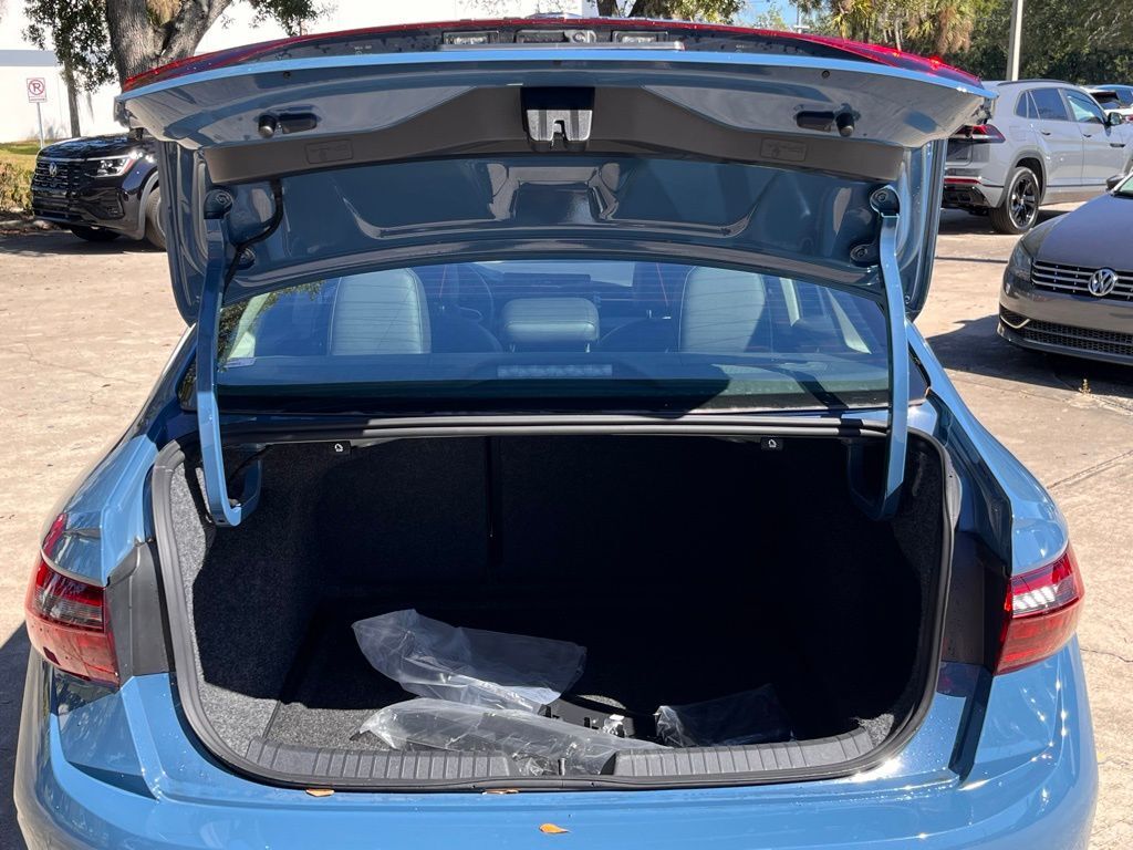 2025 Volkswagen Jetta 1.5T SEL Tampa FL