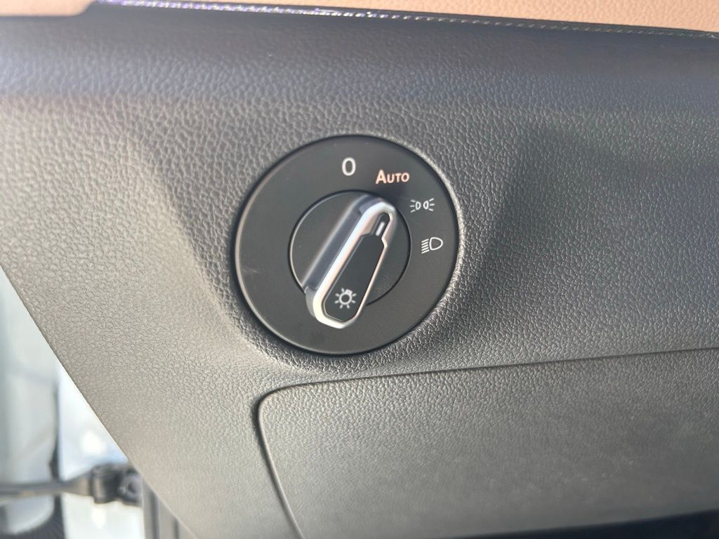 2025 Volkswagen Jetta 1.5T SEL Tampa FL