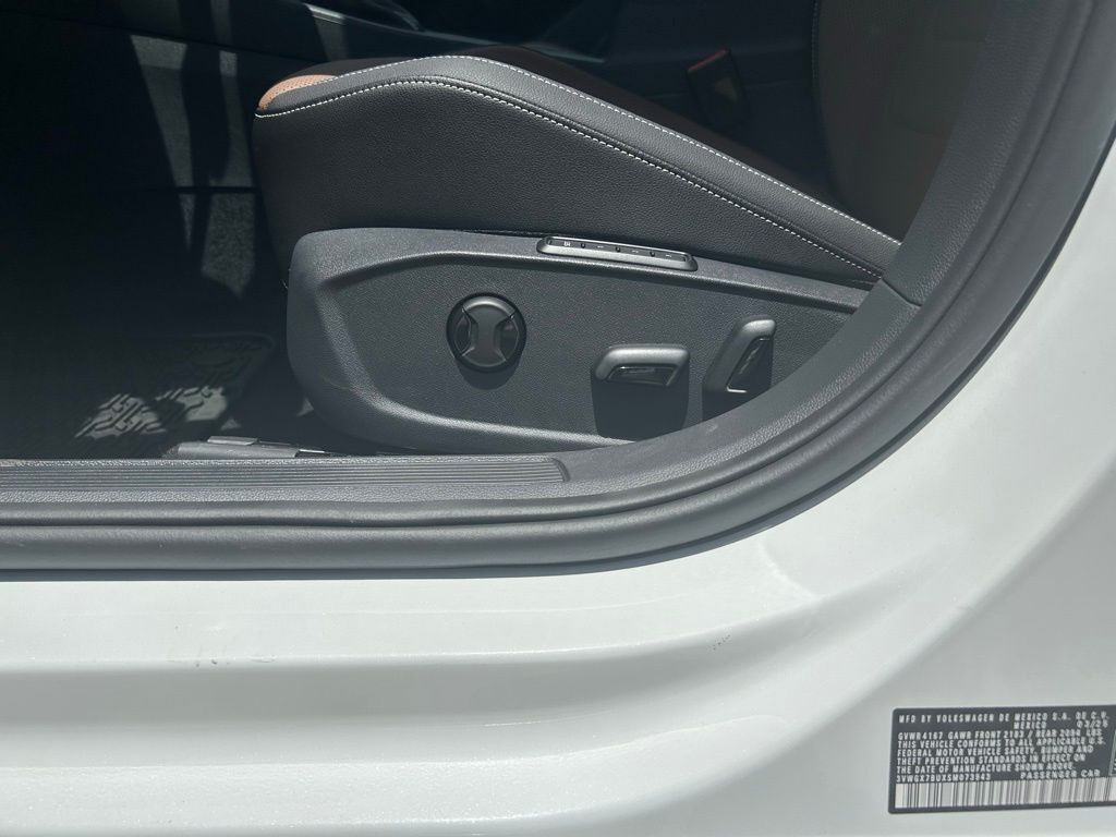 2025 Volkswagen Jetta 1.5T SEL Tampa FL