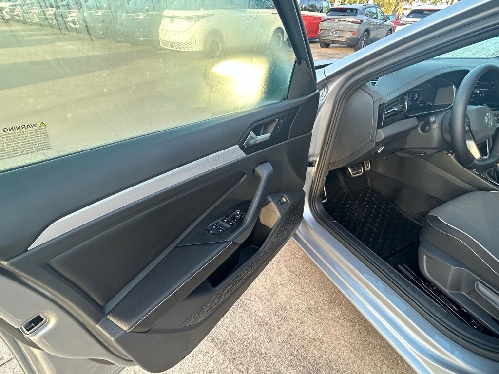 2025 Volkswagen Jetta 1.5T Sport Tampa FL