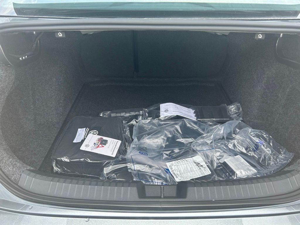 2025 Volkswagen Jetta 1.5T Sport Tampa FL