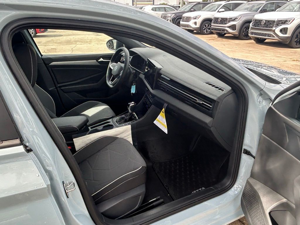 2025 Volkswagen Jetta 1.5T Sport Tampa FL
