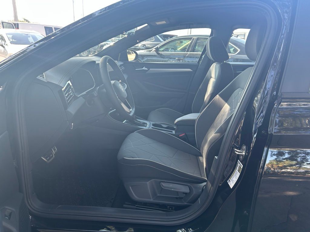 2025 Volkswagen Jetta 1.5T Sport Tampa FL