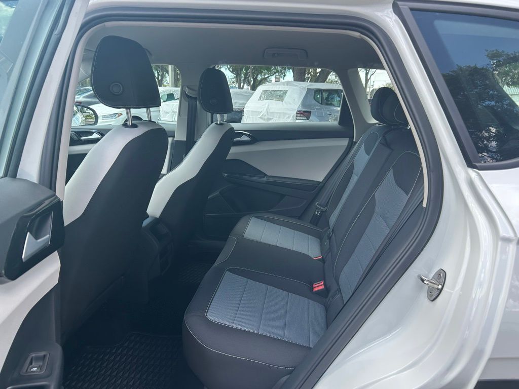 2025 Volkswagen Taos 1.5T S Tampa FL
