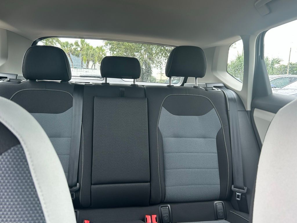 2025 Volkswagen Taos 1.5T S Tampa FL