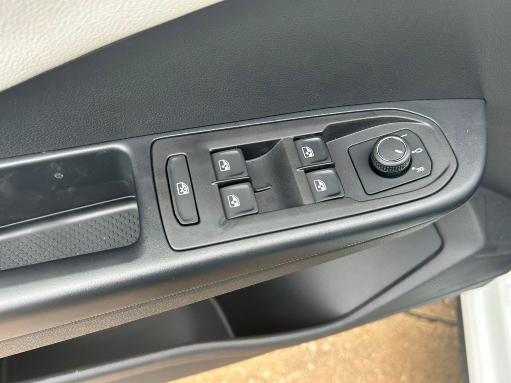 2025 Volkswagen Taos 1.5T S Tampa FL