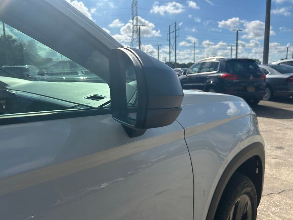 2025 Volkswagen Taos 1.5T S Tampa FL