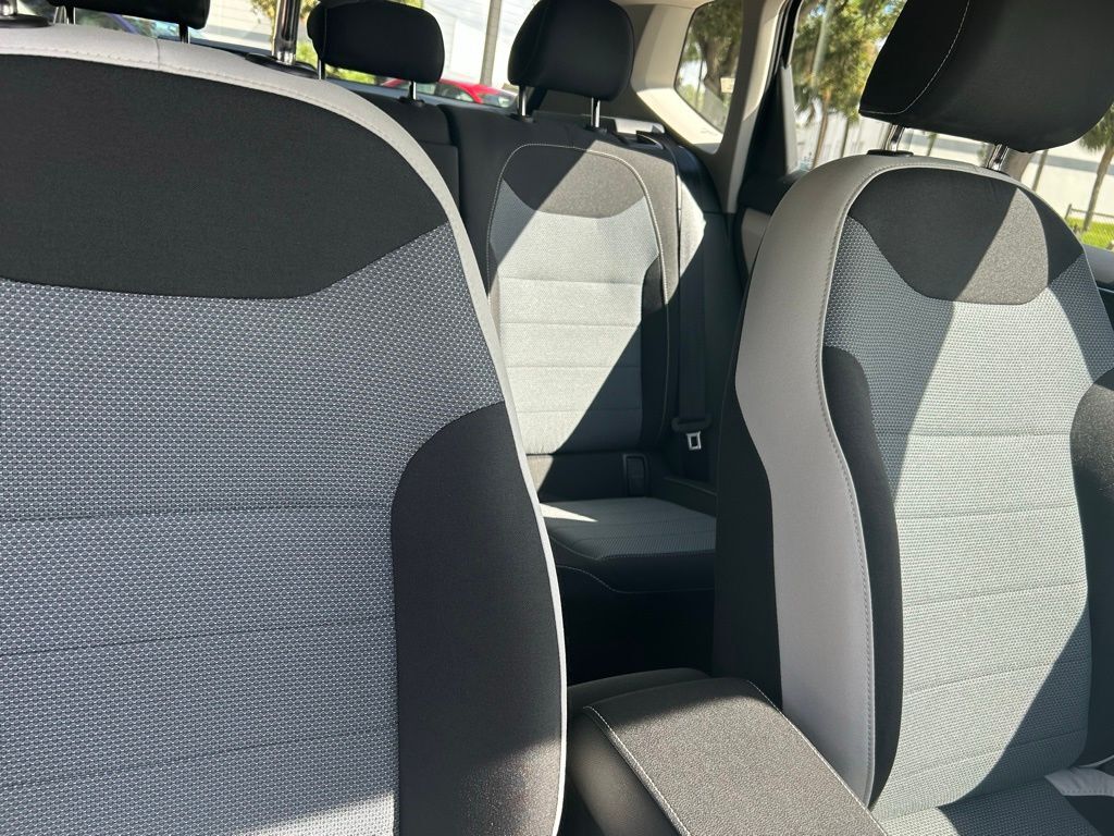 2025 Volkswagen Taos 1.5T S Tampa FL