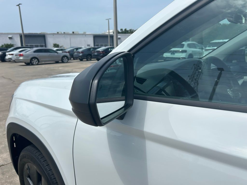 2025 Volkswagen Taos 1.5T S Tampa FL