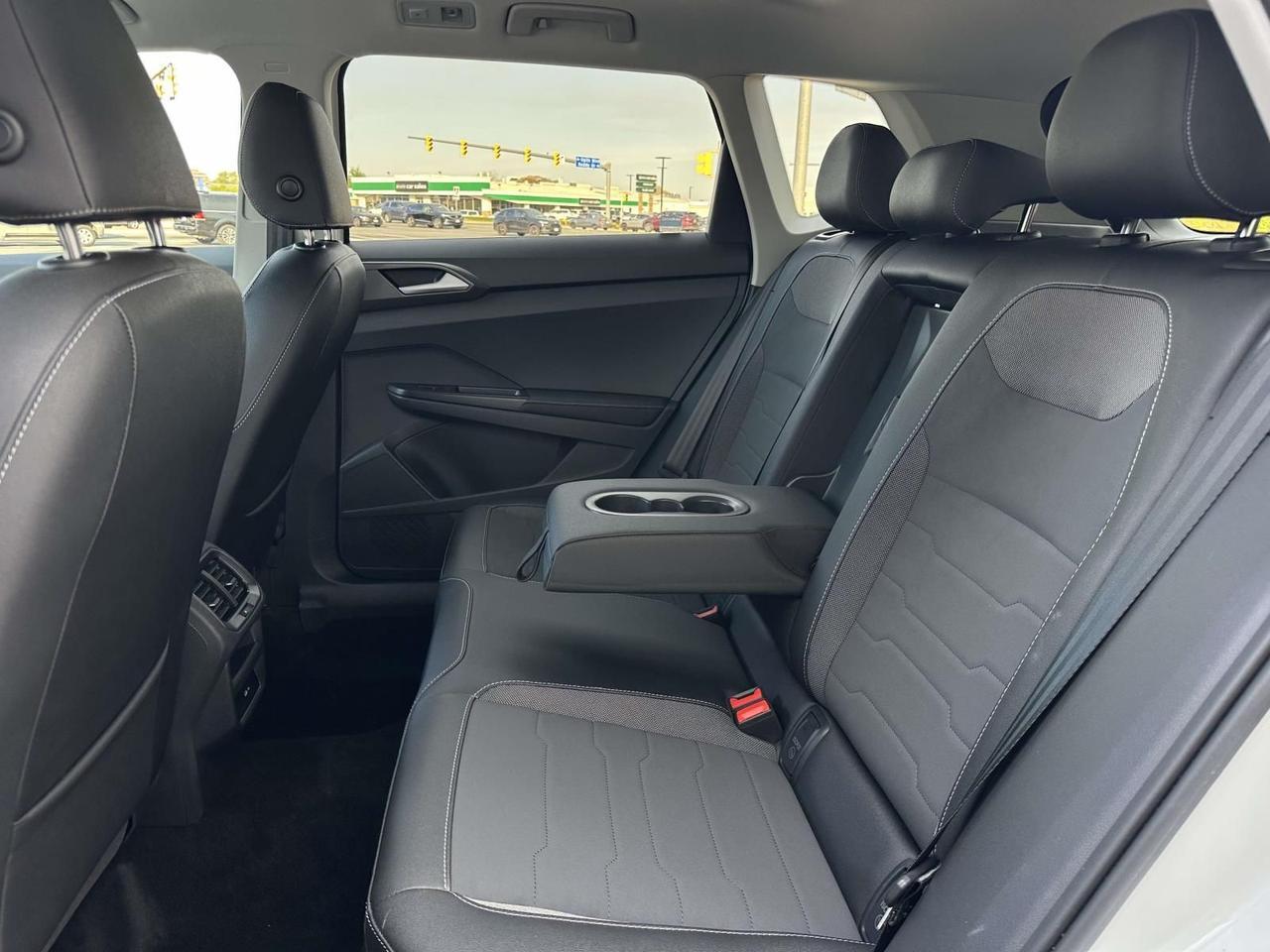 2025 Volkswagen Taos 1.5T SE Black Woodbridge VA