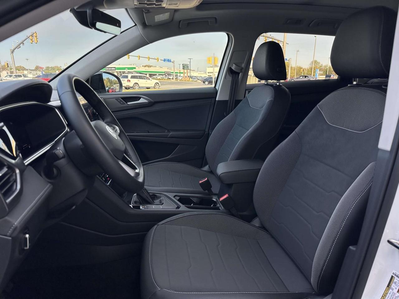 2025 Volkswagen Taos 1.5T SE Black Woodbridge VA