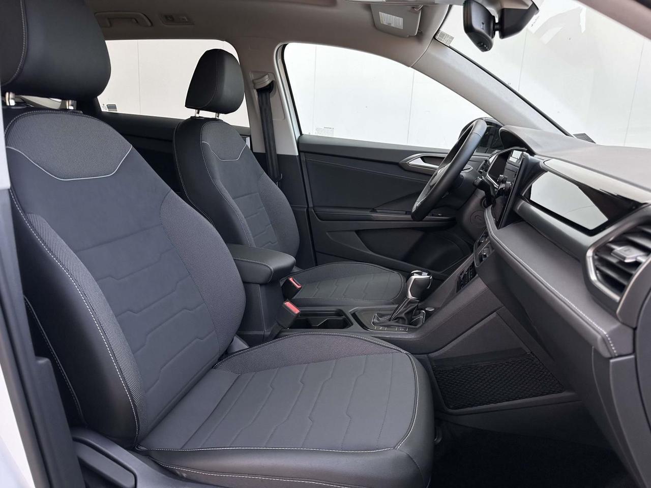 2025 Volkswagen Taos 1.5T SE Black Woodbridge VA