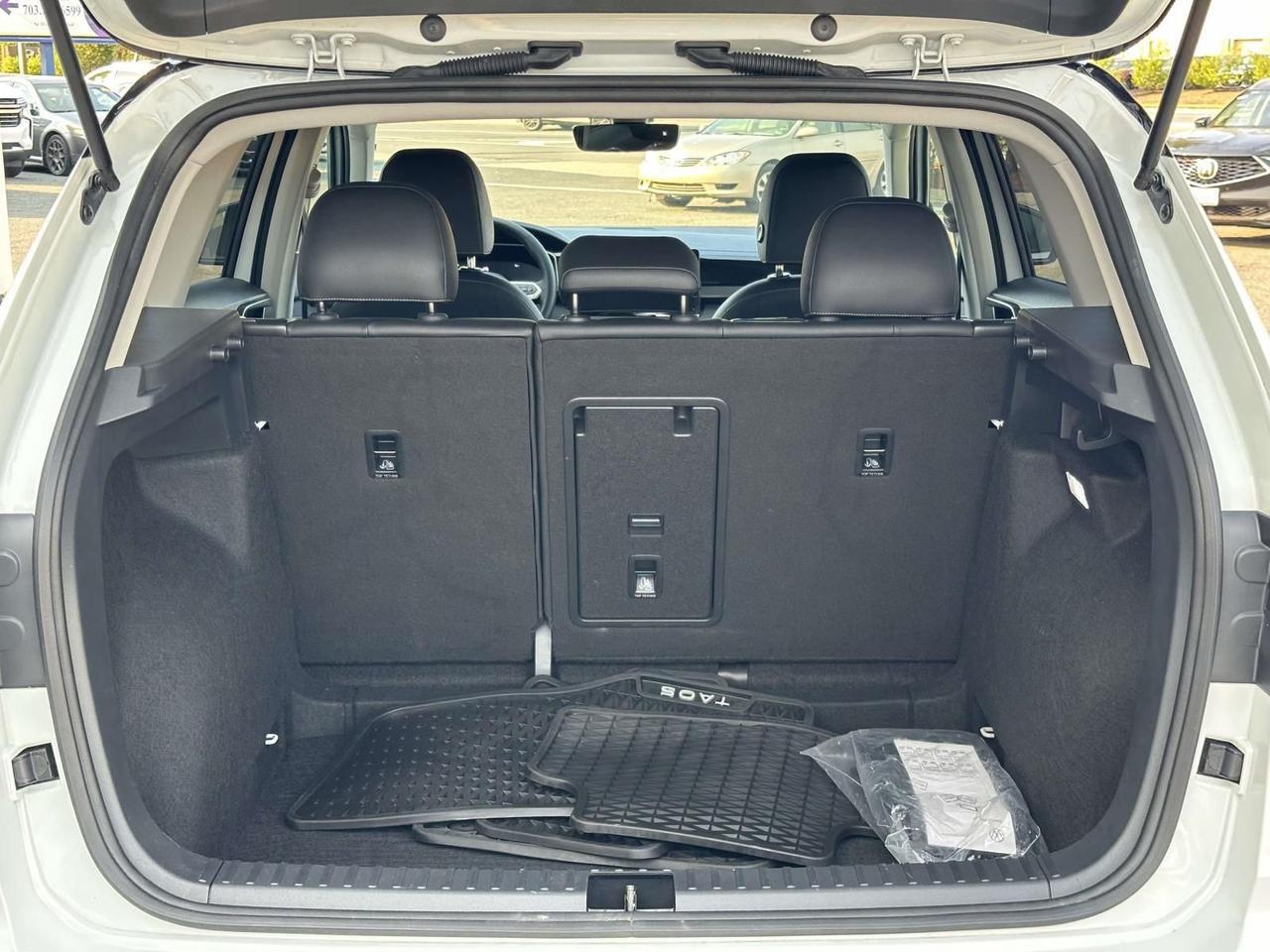 2025 Volkswagen Taos 1.5T SE Black Woodbridge VA