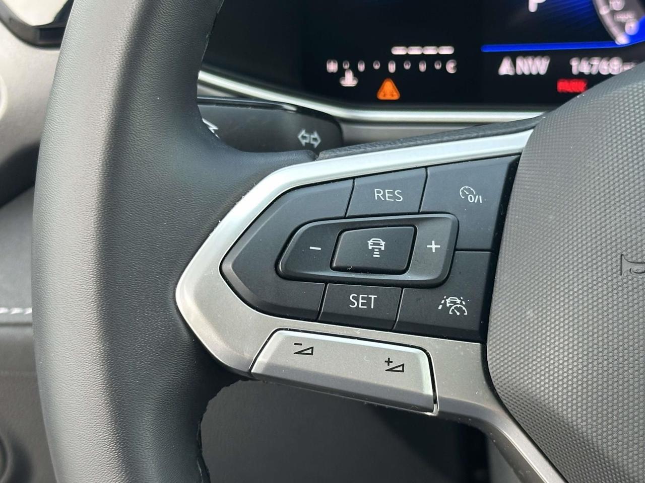 2025 Volkswagen Taos 1.5T SE Black Woodbridge VA