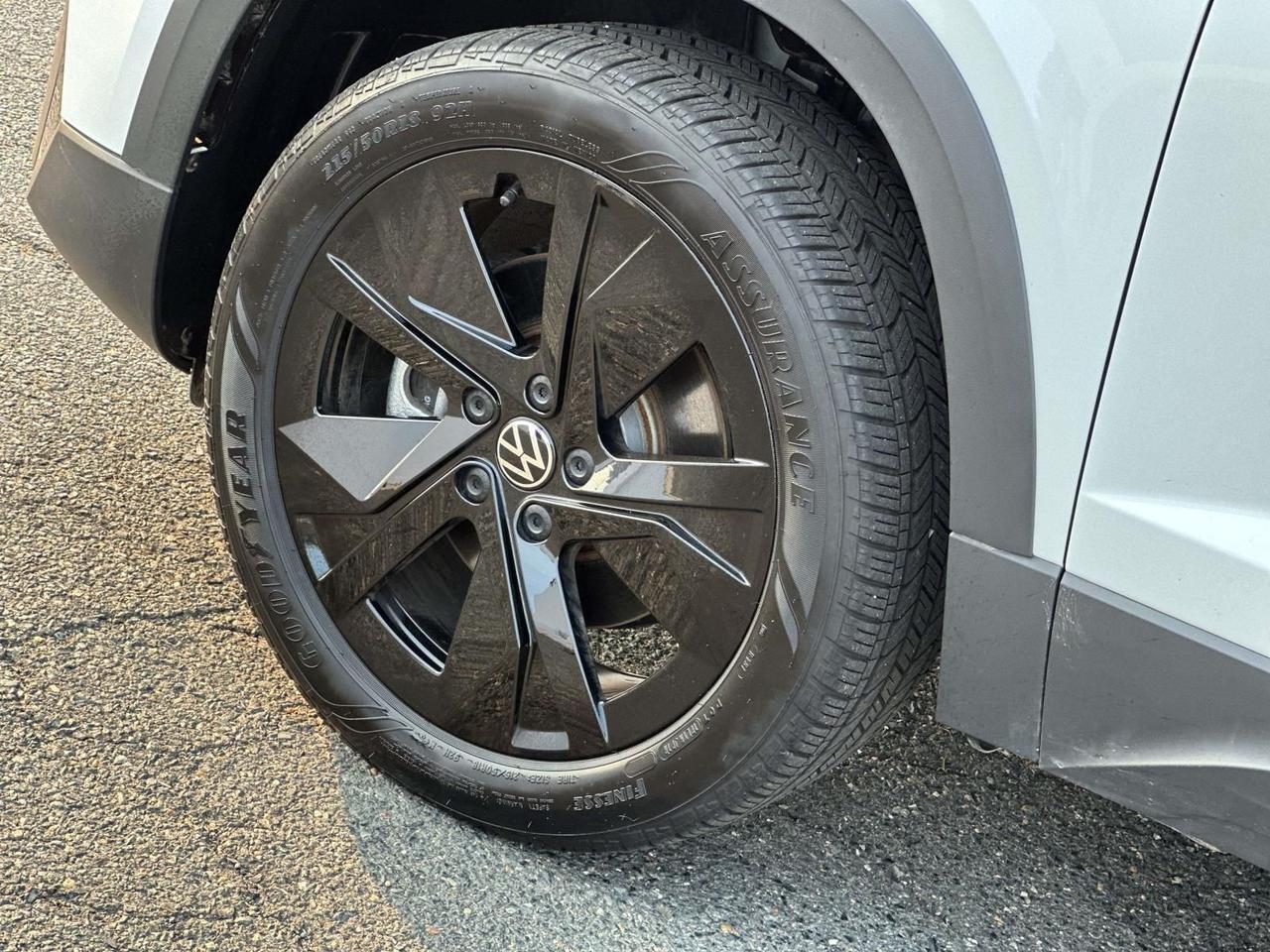 2025 Volkswagen Taos 1.5T SE Black Woodbridge VA