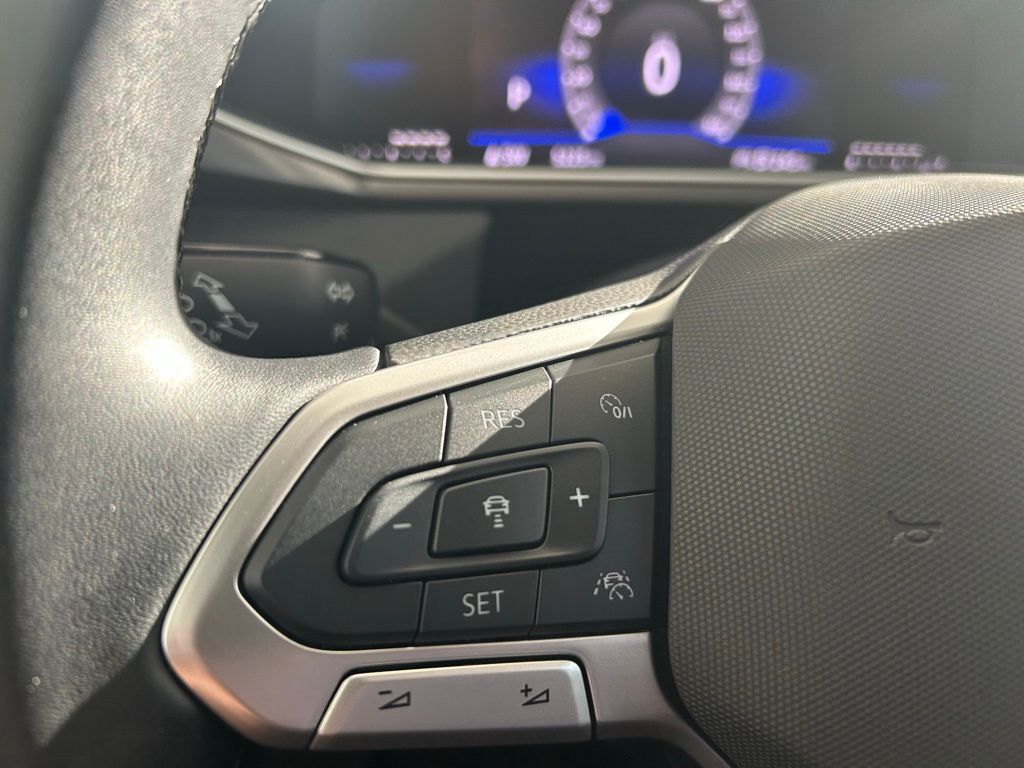 2025 Volkswagen Taos 1.5T SE Black Tampa FL