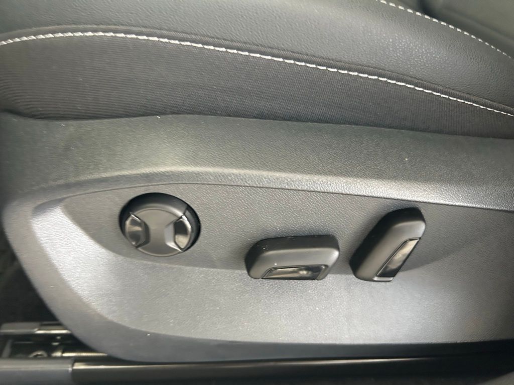 2025 Volkswagen Taos 1.5T SE Black Tampa FL