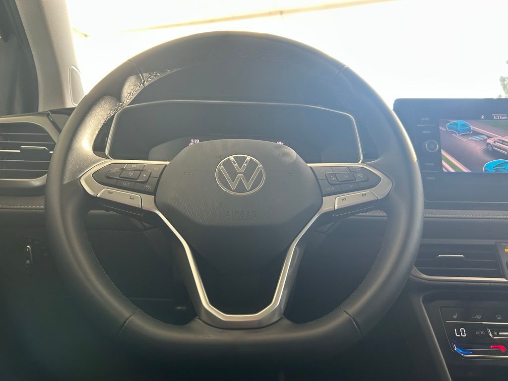 2025 Volkswagen Taos 1.5T SE Black Tampa FL