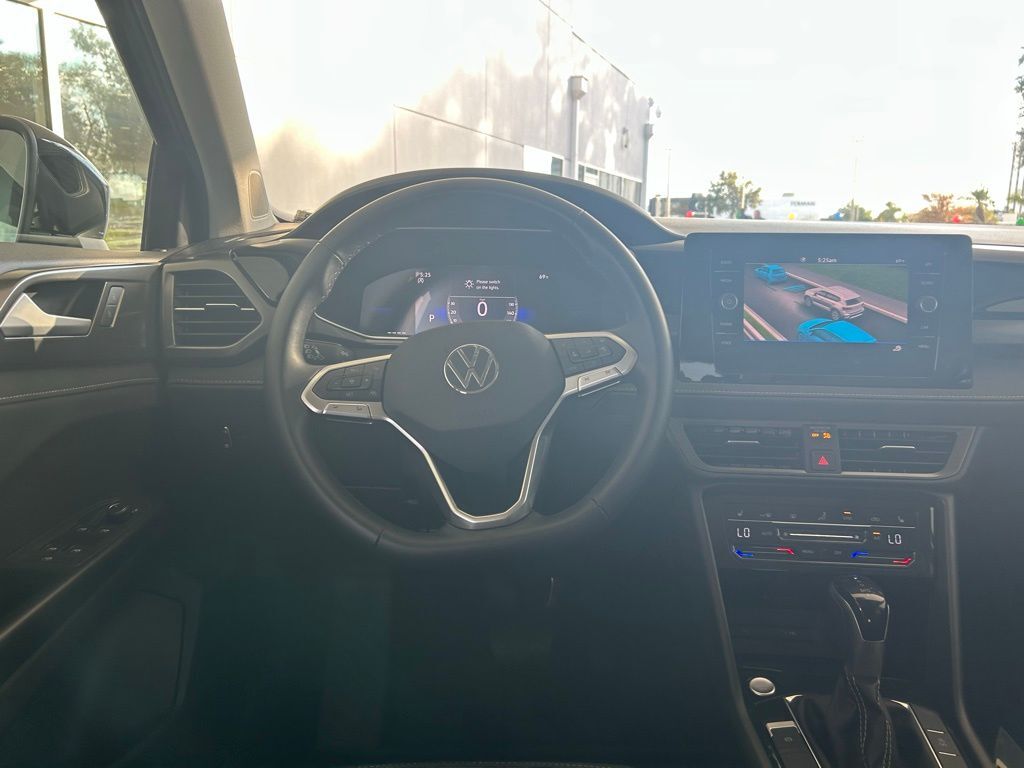 2025 Volkswagen Taos 1.5T SE Black Tampa FL