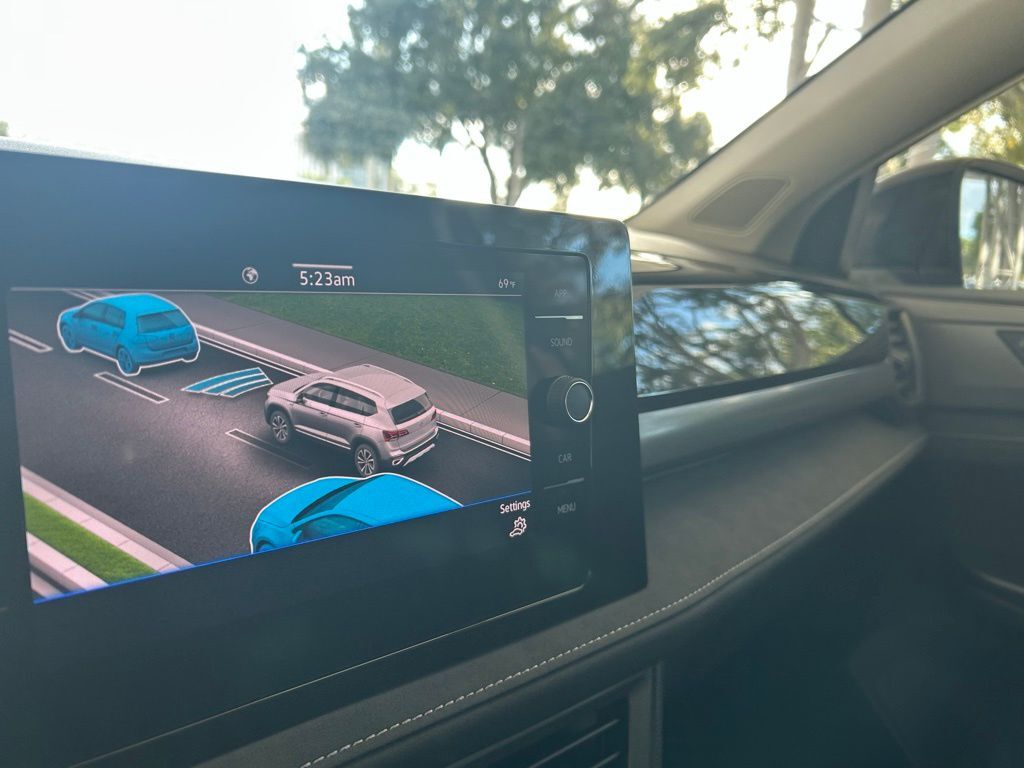 2025 Volkswagen Taos 1.5T SE Black Tampa FL